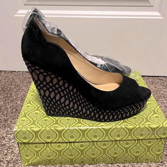 Gianni Bini Shoes - Black/Grey Glitter Platform Wedges, never been worn, all original packaging